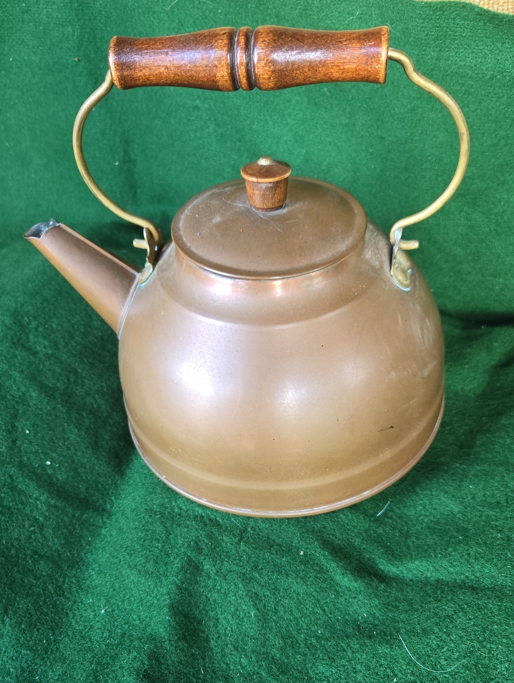 Copper-Stovetop Kettle with Wooden Handle